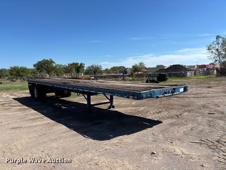 image for item DS2577 1970 Trailmobile P31T0SAH flatbed trailer
