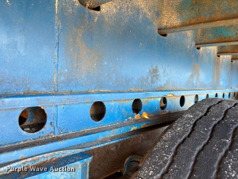 image for item DS2577 1970 Trailmobile P31T0SAH flatbed trailer