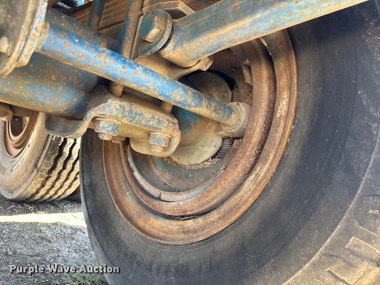 image for item DS2577 1970 Trailmobile P31T0SAH flatbed trailer