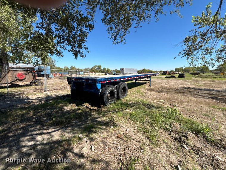 image for item DS2585 1978 Trailmobile P31T-0SAH flatbed trailer