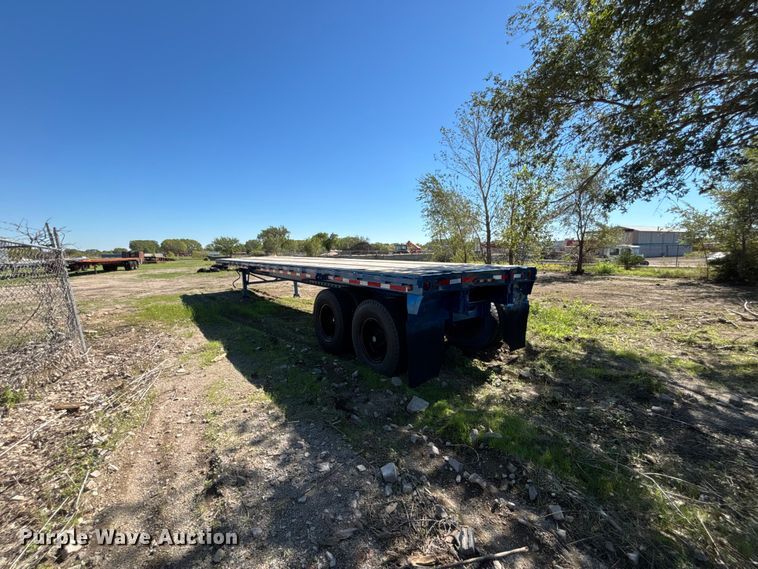 image for item DS2585 1978 Trailmobile P31T-0SAH flatbed trailer