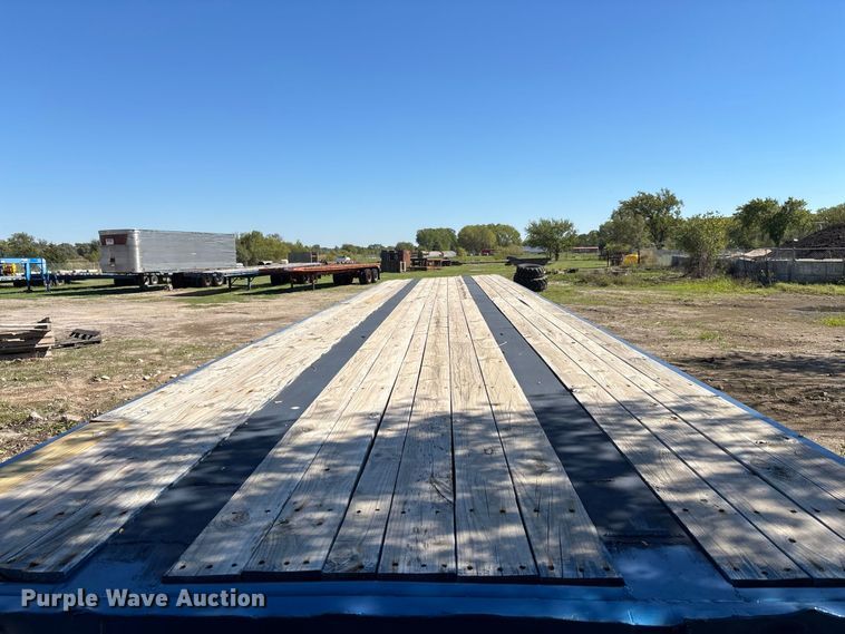 image for item DS2585 1978 Trailmobile P31T-0SAH flatbed trailer