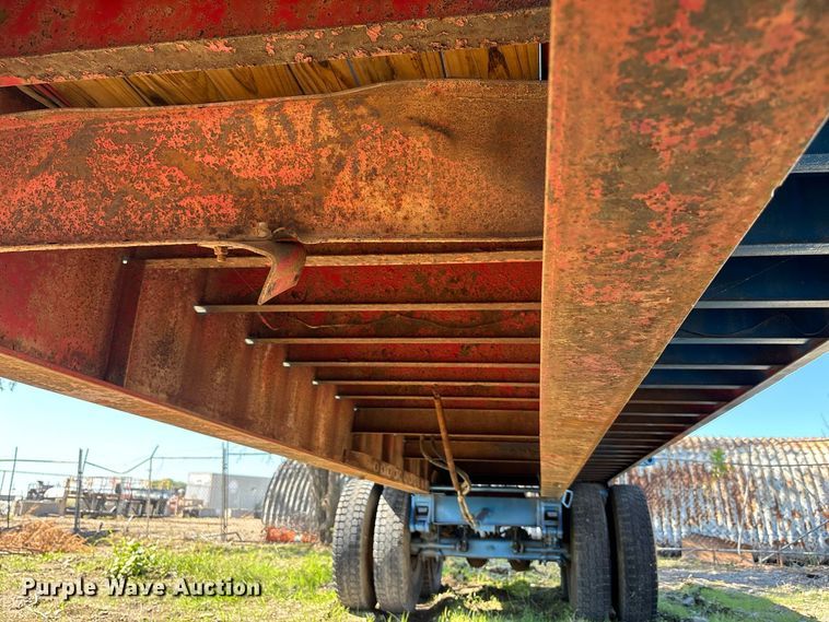 image for item DS2585 1978 Trailmobile P31T-0SAH flatbed trailer