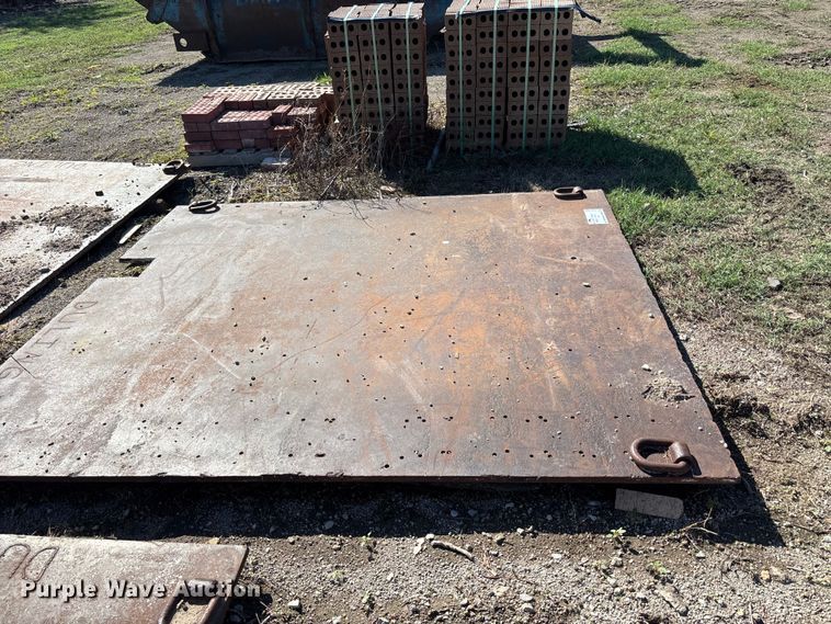 image for item DS2586 (2) street plates