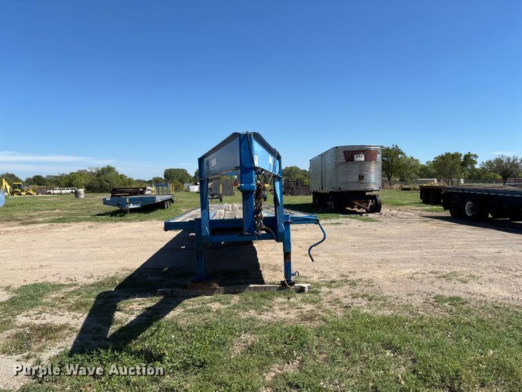 image for item DS2587 1988 Holden Industries HGD2042 equipment trailer