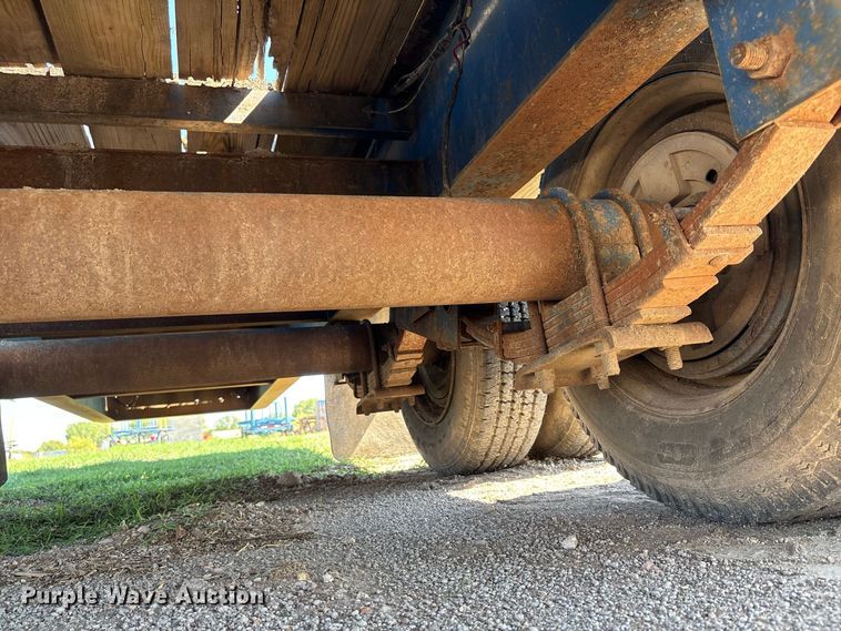 image for item DS2587 1988 Holden Industries HGD2042 equipment trailer