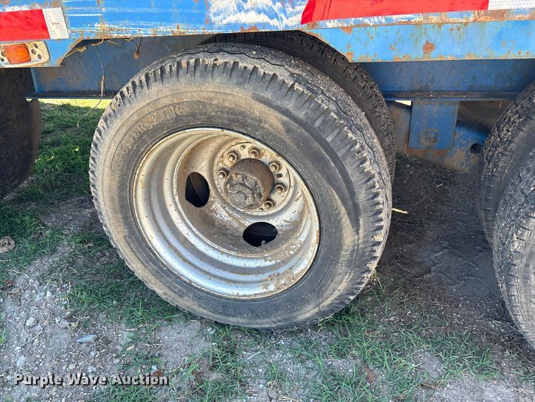 image for item DS2587 1988 Holden Industries HGD2042 equipment trailer
