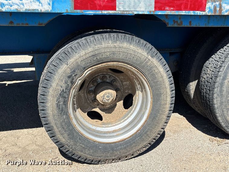 image for item DS2587 1988 Holden Industries HGD2042 equipment trailer