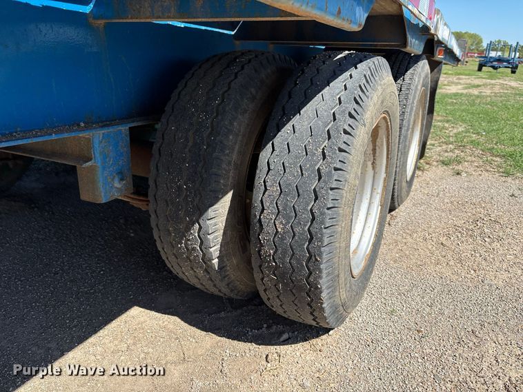image for item DS2587 1988 Holden Industries HGD2042 equipment trailer