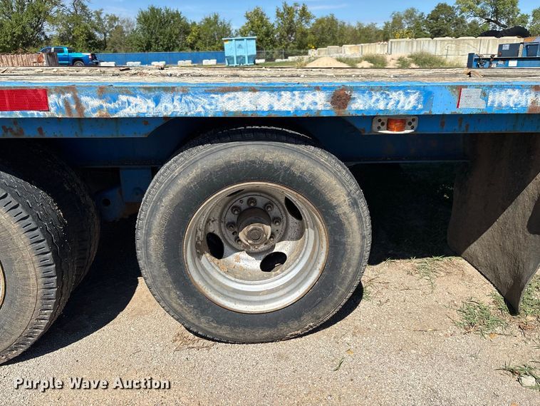 image for item DS2587 1988 Holden Industries HGD2042 equipment trailer
