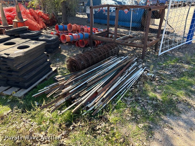 Fencing materials in Wichita, KS | Item DS2588 for sale | Purple Wave