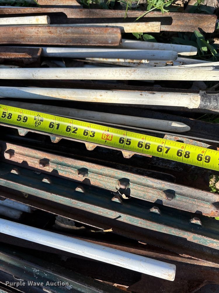 image for item DS2588 Fencing materials