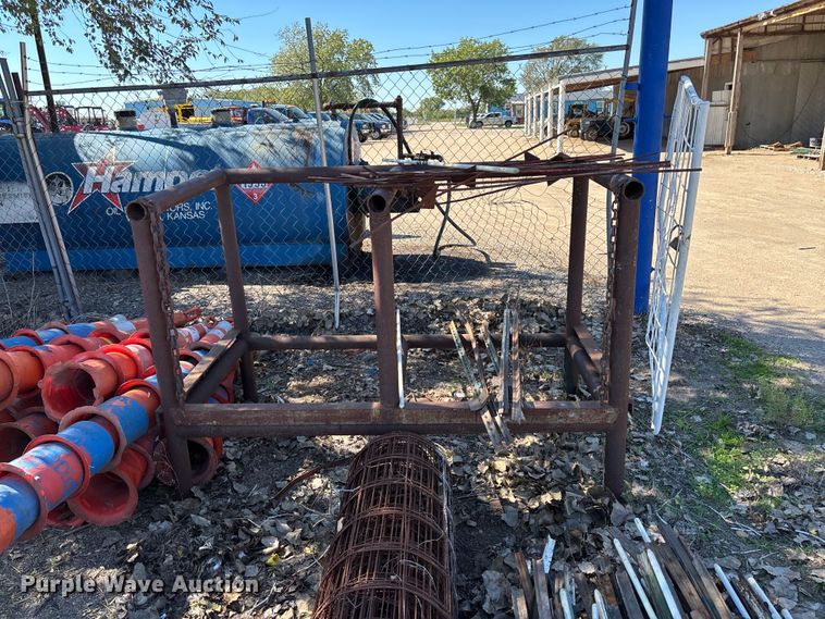 image for item DS2588 Fencing materials