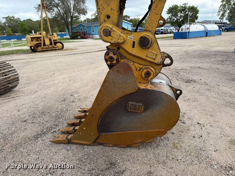 image for item DW6779 2020 Caterpillar 330 Excavator