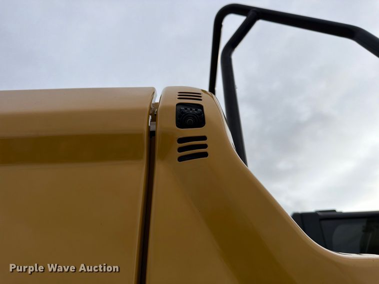 image for item DW6779 2020 Caterpillar 330 Excavator