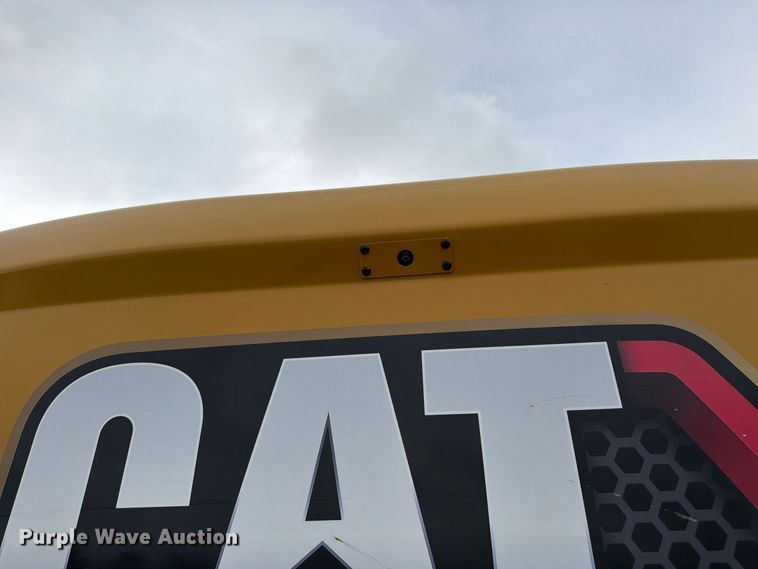 image for item DW6779 2020 Caterpillar 330 Excavator