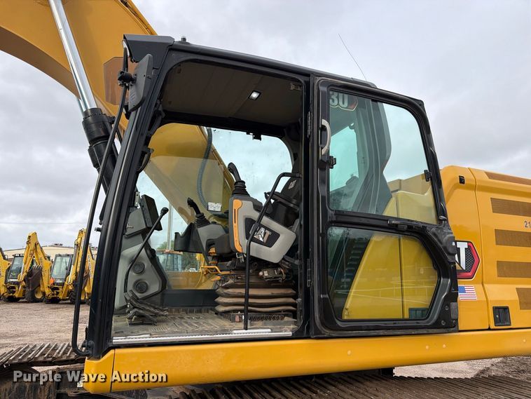 image for item DW6779 2020 Caterpillar 330 Excavator