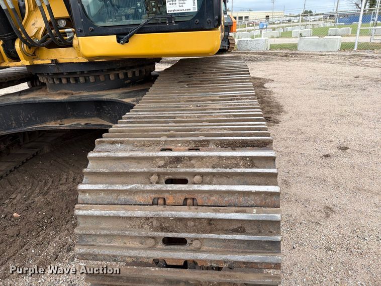image for item DW6779 2020 Caterpillar 330 Excavator