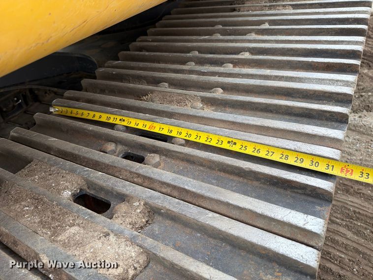 image for item DW6779 2020 Caterpillar 330 Excavator