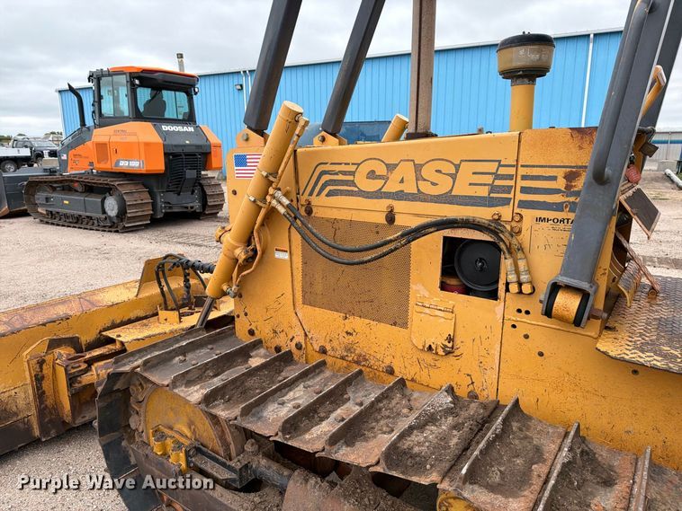 image for item DW6780 1997 Case 550G dozer
