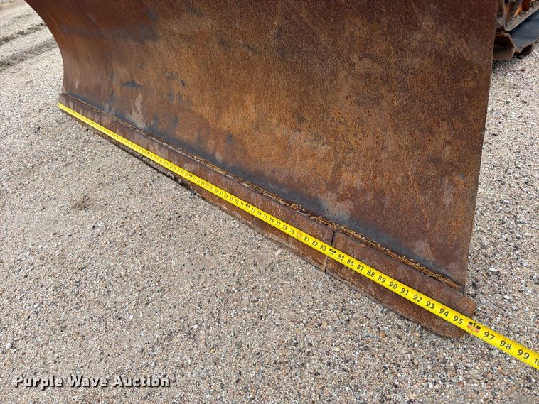 image for item DW6780 1997 Case 550G dozer
