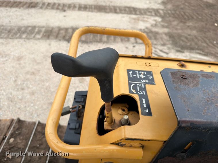 image for item DW6780 1997 Case 550G dozer
