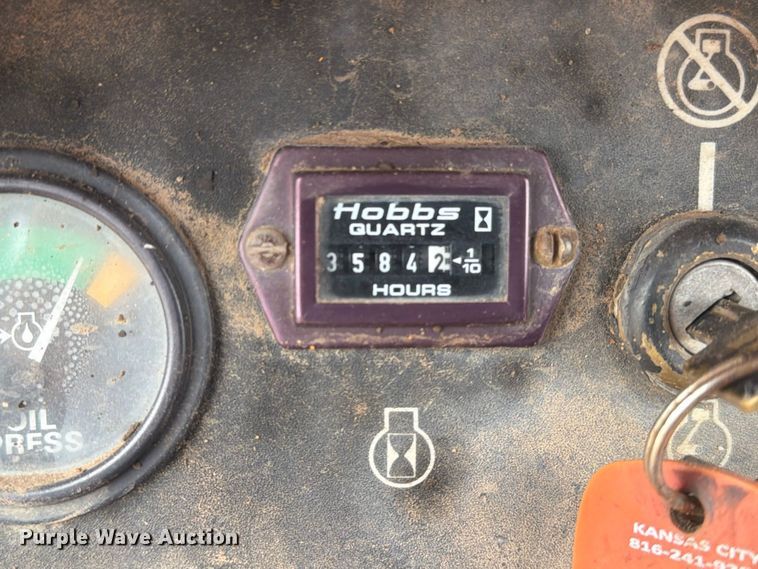 image for item DW6780 1997 Case 550G dozer