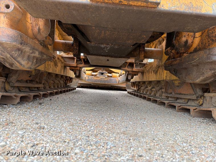 image for item DW6780 1997 Case 550G dozer