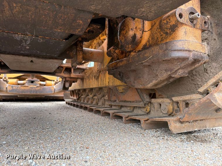 image for item DW6780 1997 Case 550G dozer