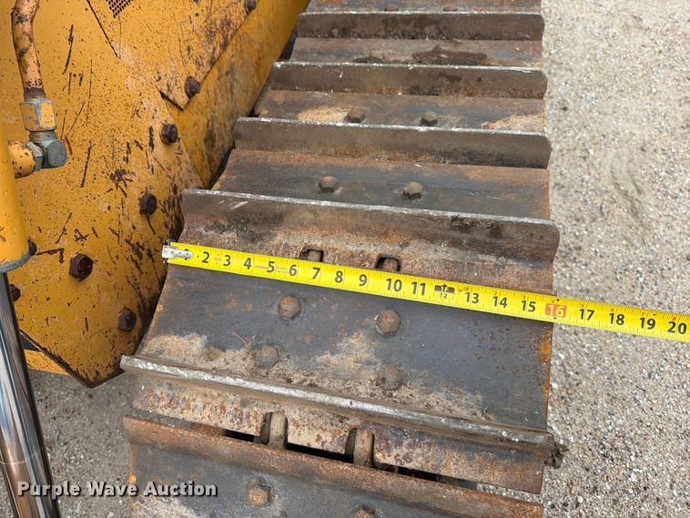 image for item DW6780 1997 Case 550G dozer