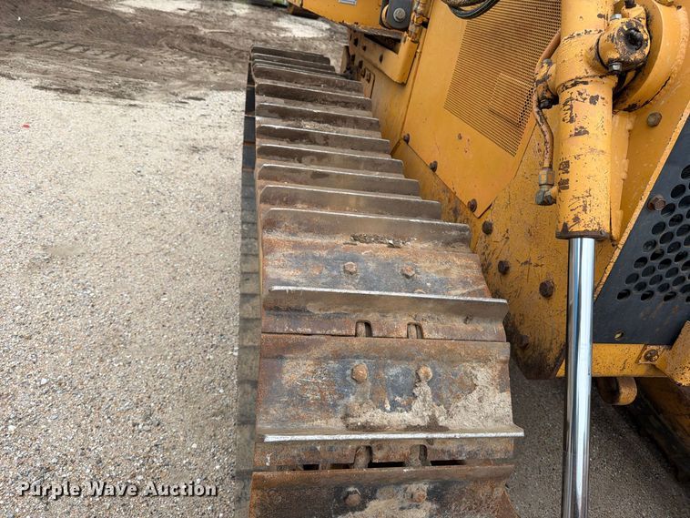 image for item DW6780 1997 Case 550G dozer