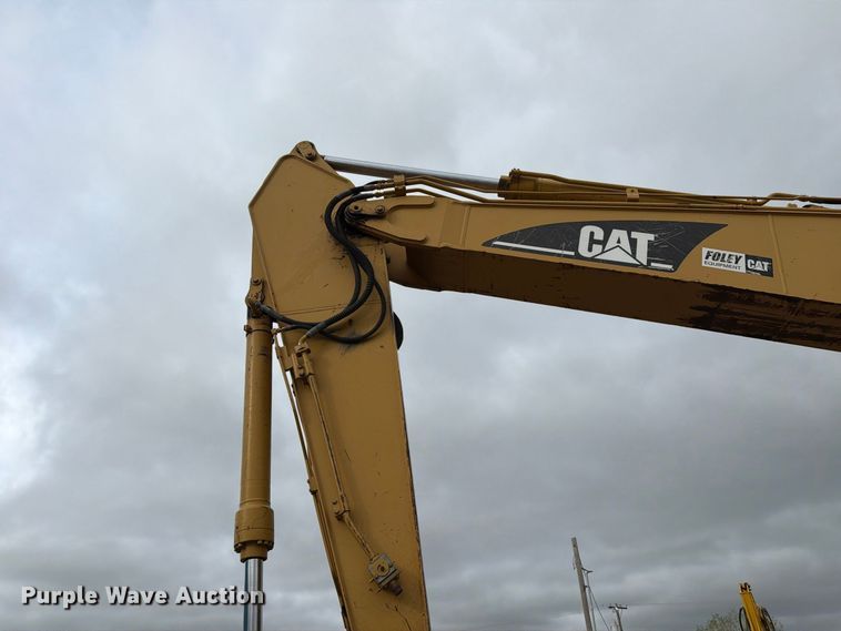 image for item DW6781 2008 Caterpillar 325C LCR excavator