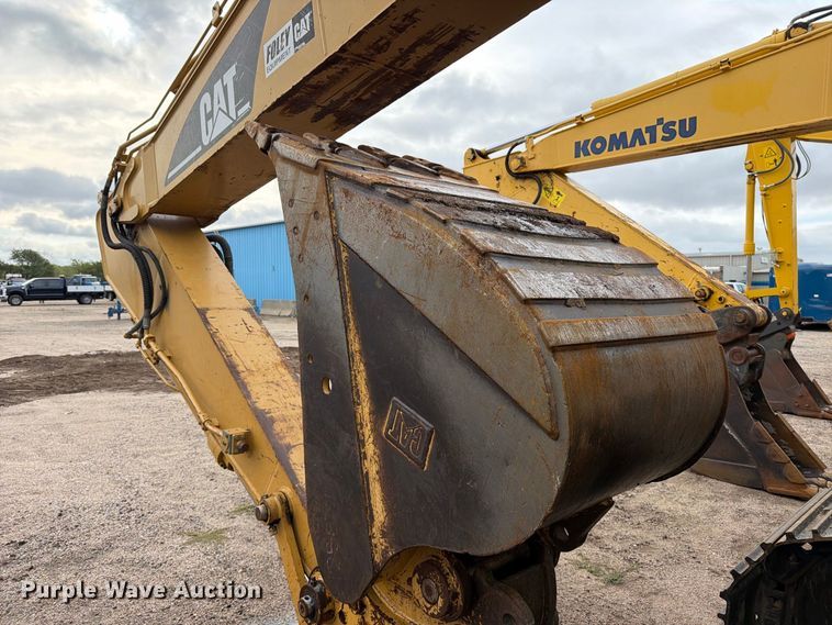 image for item DW6781 2008 Caterpillar 325C LCR excavator