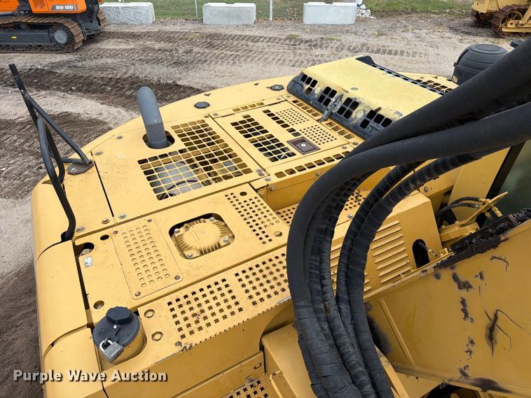 image for item DW6781 2008 Caterpillar 325C LCR excavator