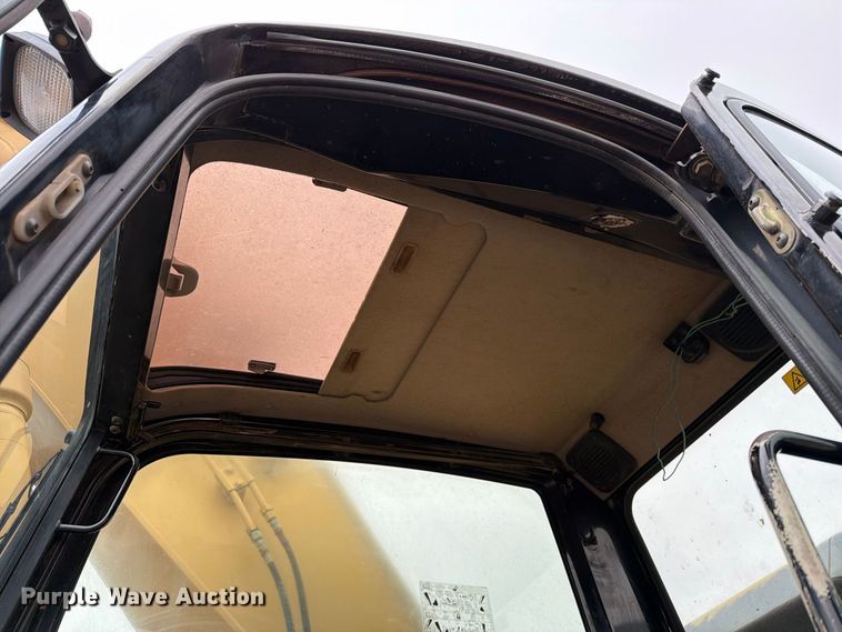 image for item DW6781 2008 Caterpillar 325C LCR excavator