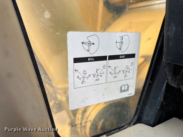 image for item DW6781 2008 Caterpillar 325C LCR excavator