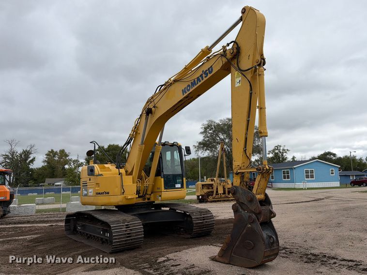 image for item DW6782 2013 Komatsu PC228USLC-8 excavator