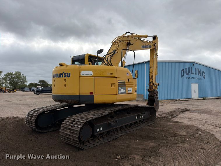 image for item DW6782 2013 Komatsu PC228USLC-8 excavator