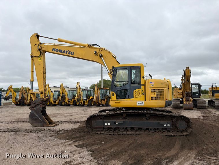 image for item DW6782 2013 Komatsu PC228USLC-8 excavator