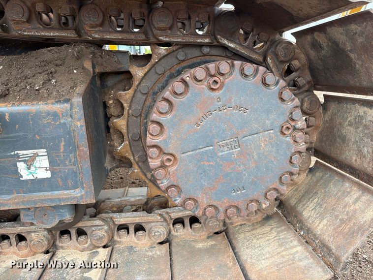 image for item DW6782 2013 Komatsu PC228USLC-8 excavator
