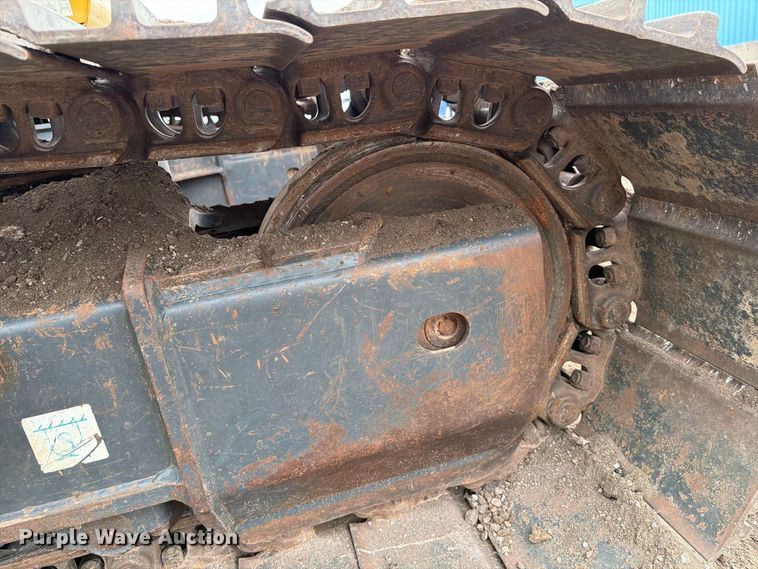 image for item DW6782 2013 Komatsu PC228USLC-8 excavator
