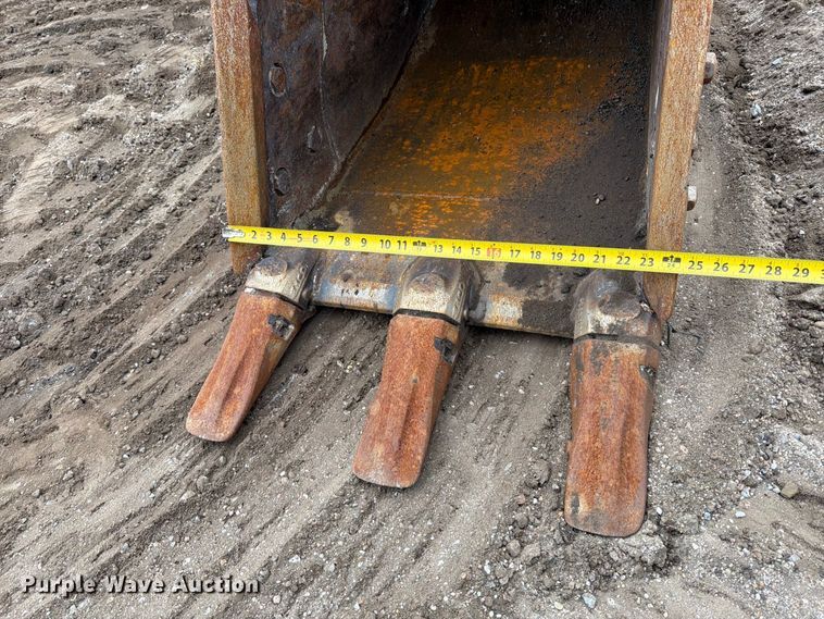 image for item DW6783 2024 Komatsu PC138USLC-11 excavator