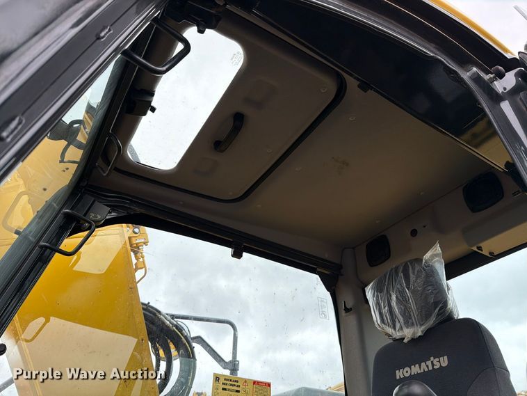 image for item DW6783 2024 Komatsu PC138USLC-11 excavator