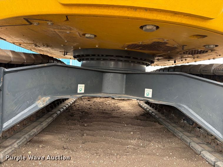 image for item DW6783 2024 Komatsu PC138USLC-11 excavator