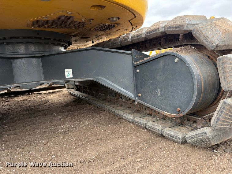 image for item DW6783 2024 Komatsu PC138USLC-11 excavator