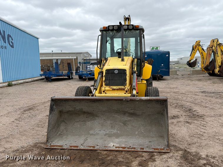 image for item DW6785 2007 New Holland B95 backhoe
