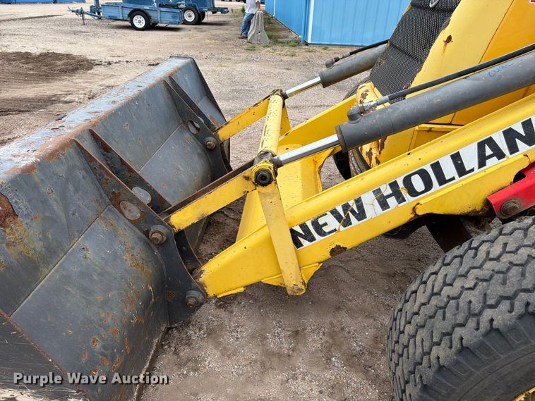 image for item DW6785 2007 New Holland B95 backhoe