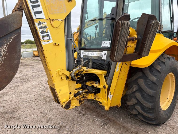 image for item DW6785 2007 New Holland B95 backhoe