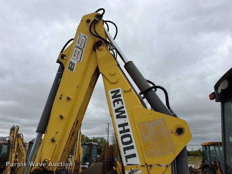 image for item DW6785 2007 New Holland B95 backhoe