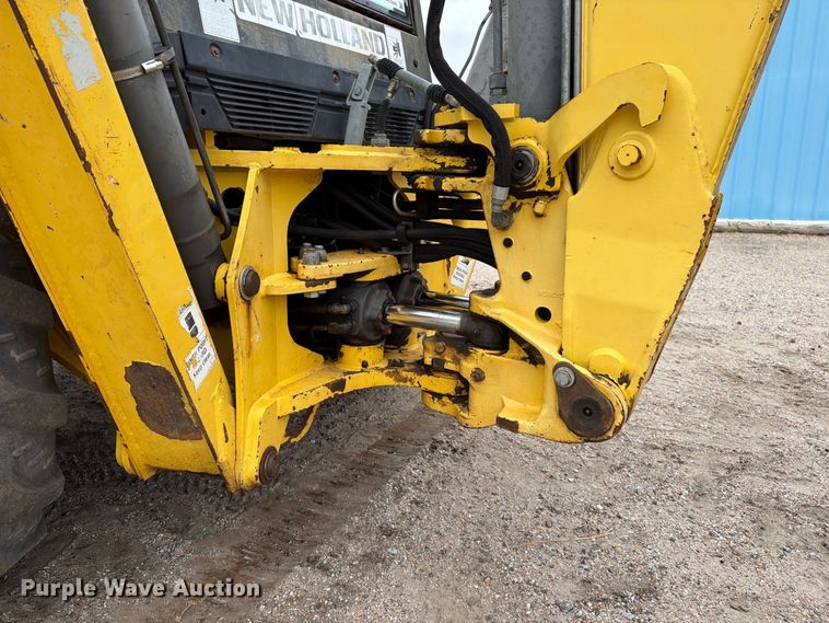 image for item DW6785 2007 New Holland B95 backhoe